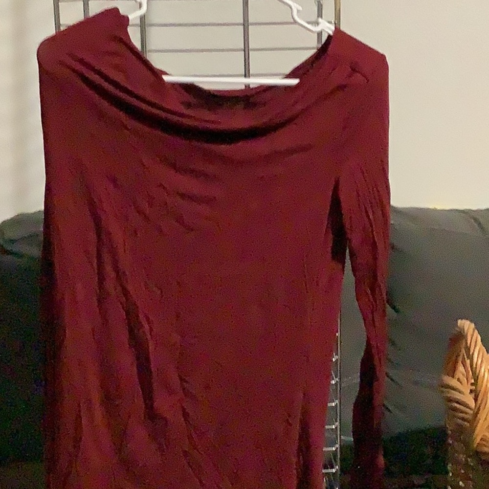 Black Friday cells⚡️ dark red longsleeve top